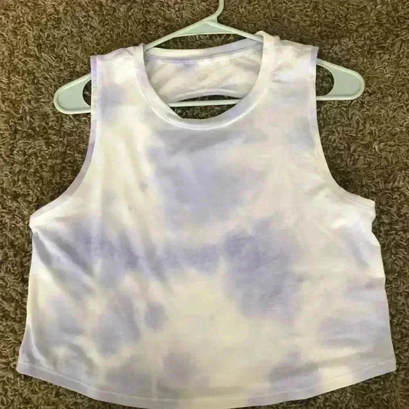 90 degree Tie dyed crop top. Size small. - Picture 4 of 7